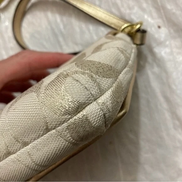 Coach Metallic Gold/Cream Signature Flat Wristlet/ Clutch - Picture 3 of 10